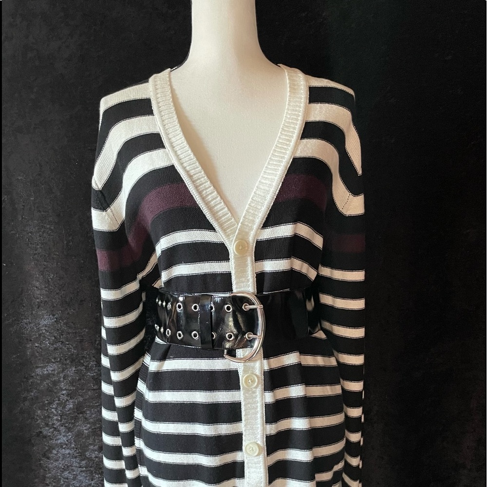 Stylish & warm Sean John sweater